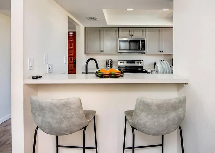 Holiday home Stylish 1bd In Of Old Town Heated Hottub *