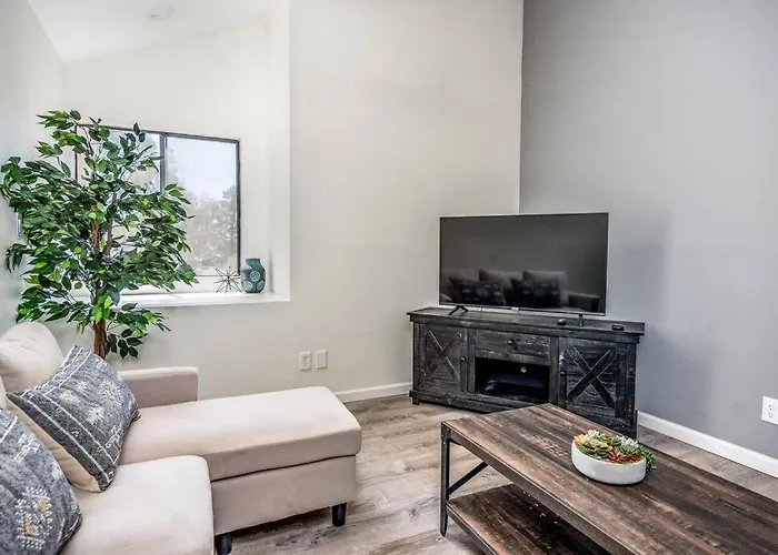 Stylish 1bd In Of Old Town Heated Hottub Scottsdale