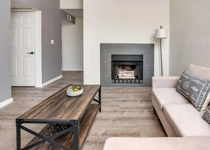 Stylish 1bd In Of Old Town Heated Hottub Holiday home